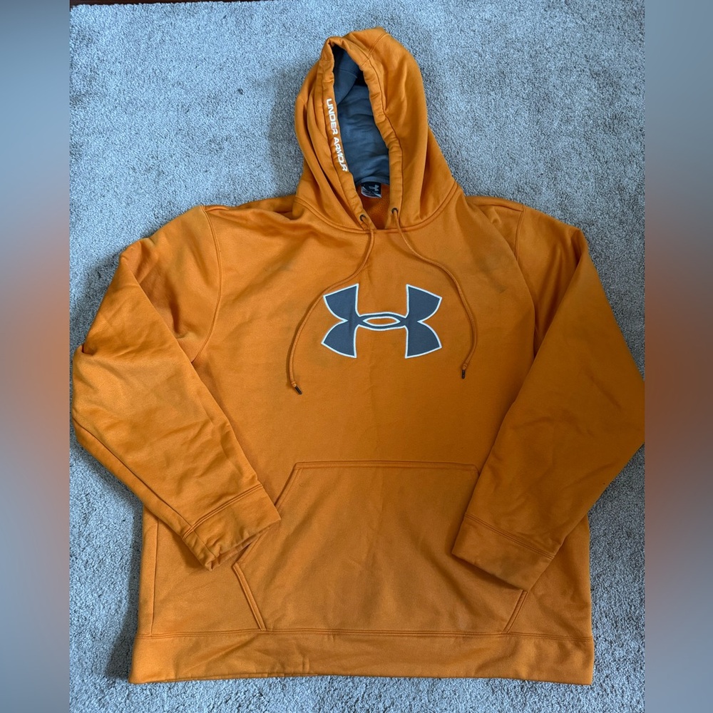 #368 Under Armour Men's GOLDEN MUSTARDBold ORANGE Hoodie. Size XXL